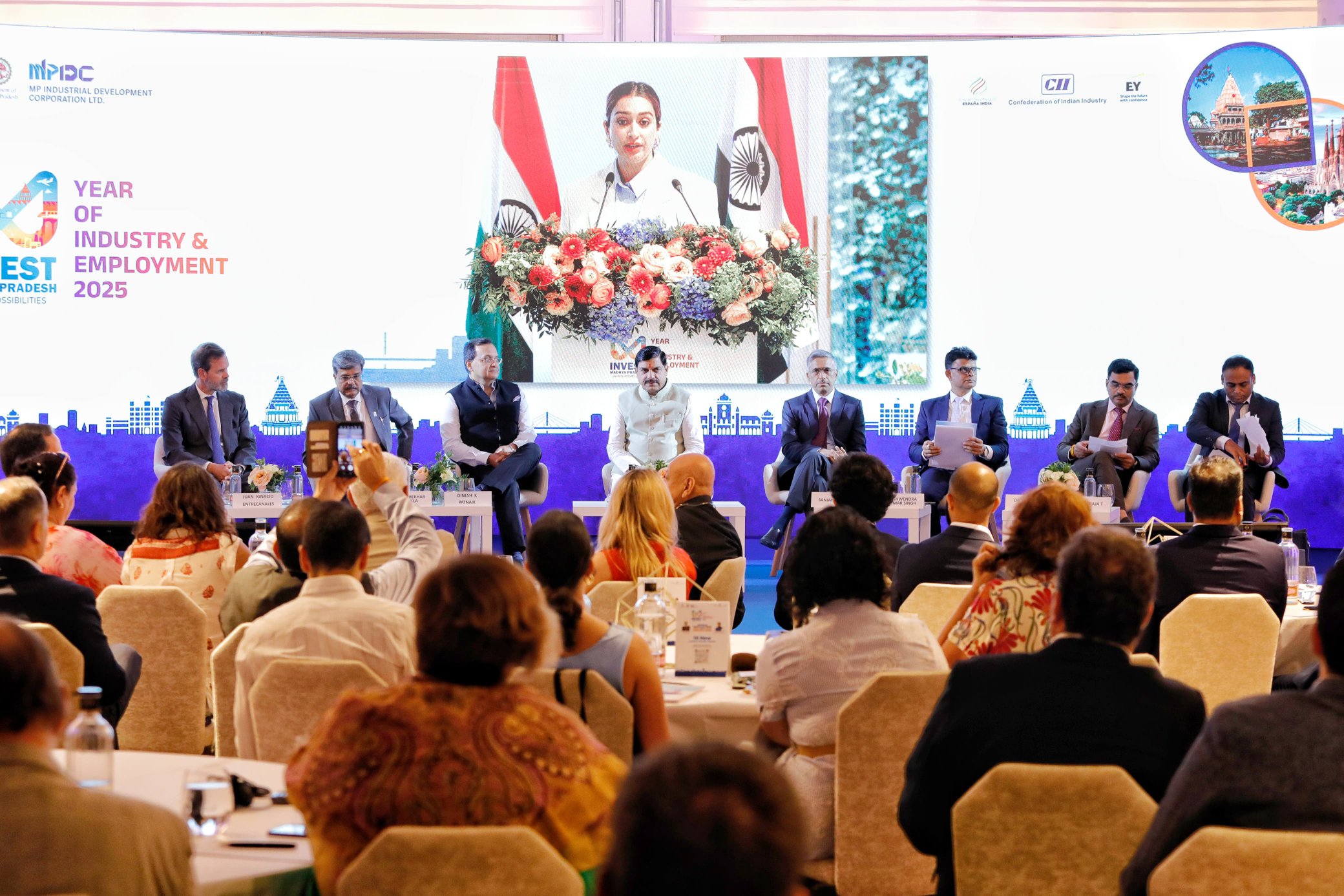 Under the ‘Madhya Pradesh Global Dialogue 2025’, the first day of the Spain visit included an interaction with industry leaders at the Invest in Madhya Pradesh Business Forum held in Madrid.